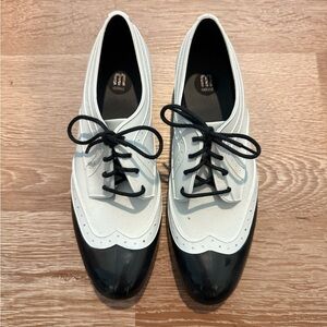 RARE Melissa Alexandre Herchovitch Oxford shoes
Size US 7/ EU 38